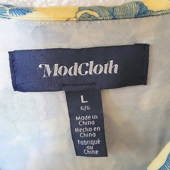 ModCloth Bird Printed Sleeveless Summer Top - Picture 6 of 7